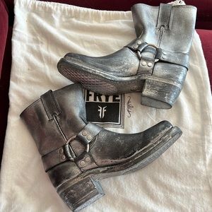 FRYE harness boots - new size 6 - silver metallic